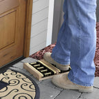 Boot scraper with sole and side brushes