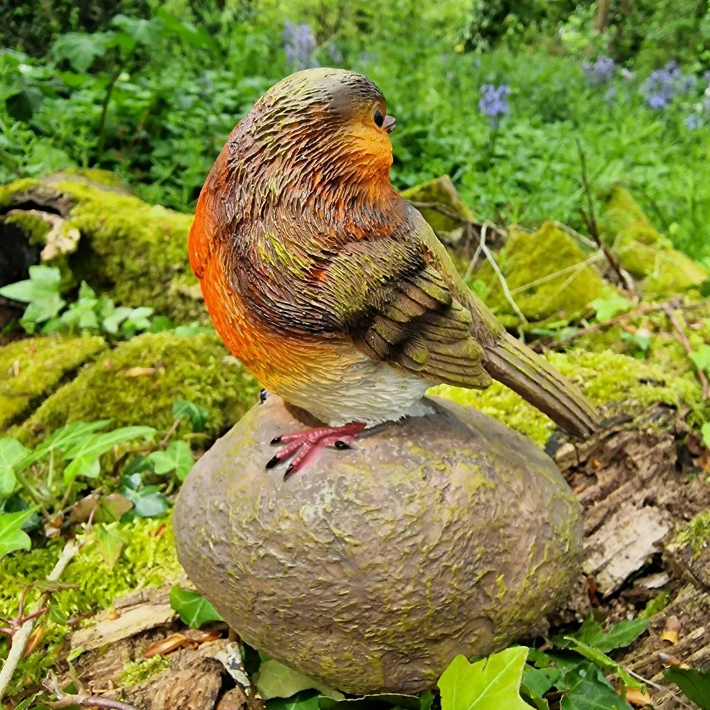 Robin on a Stone Resin Garden Ornament Resin Bird Sculpture Figurine — alternate product view 4
