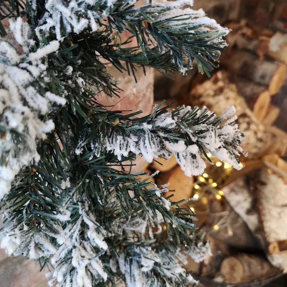 9ft (2.7m) Premier Christmas Snow Flocked Woodcote Fir Garland — alternate product view 6