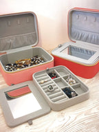 Large travel jewellery organiser case with mirror